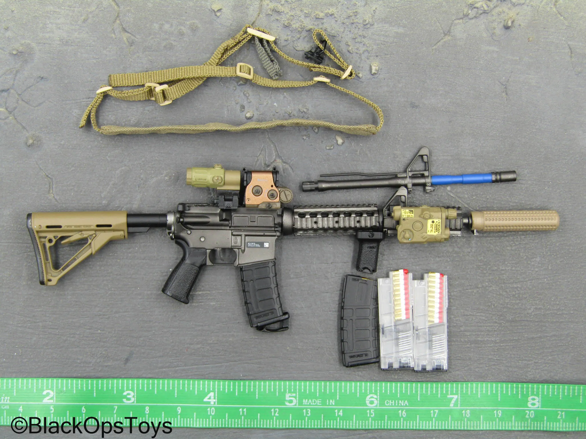 31st Marine Expeditionary Unit - MK18 Rifle w/Attachments & Training Barrel