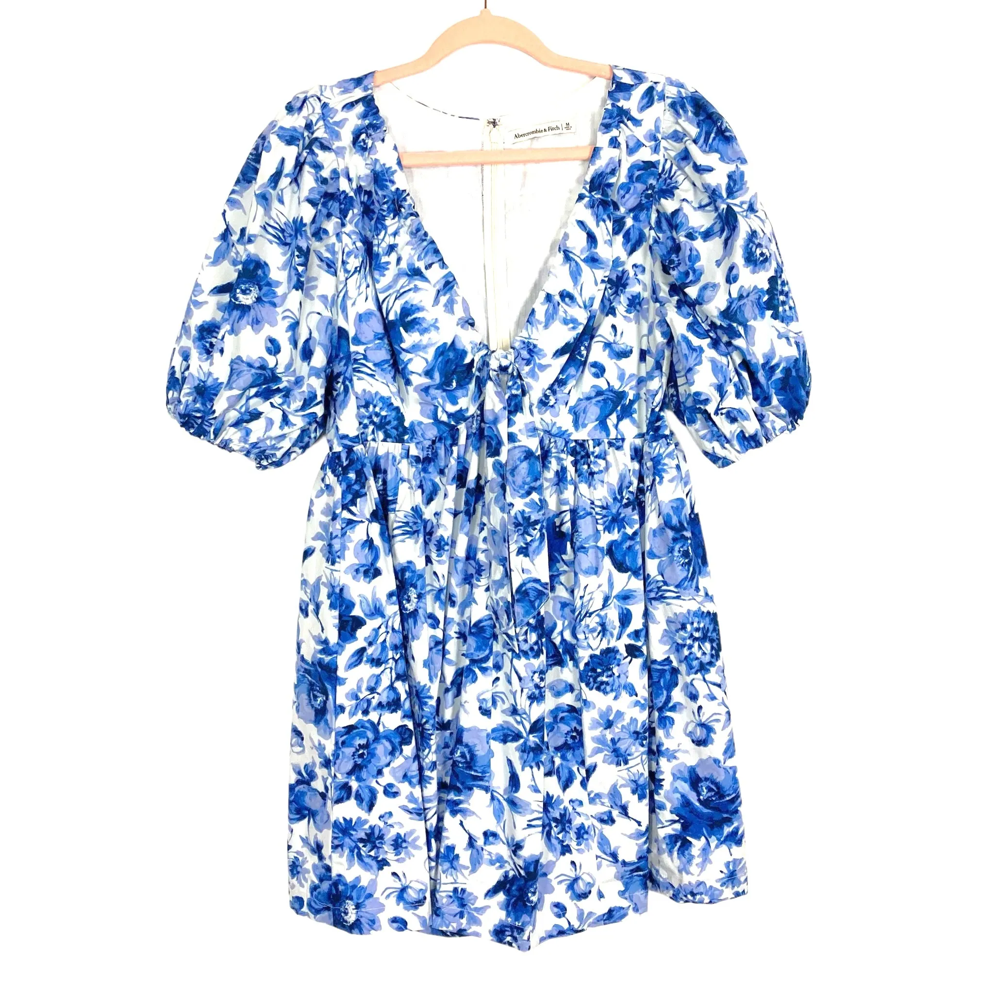 Abercrombie & Fitch White/Blue Floral Cinch Front Poplin Mini Dress- Size M (sold out online)