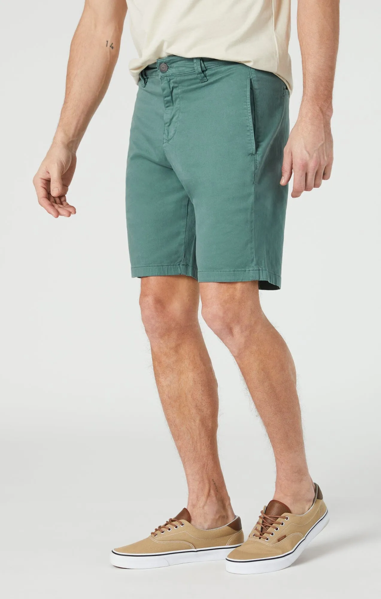 SIMON SHORTS IN SILVER PINE TWILL